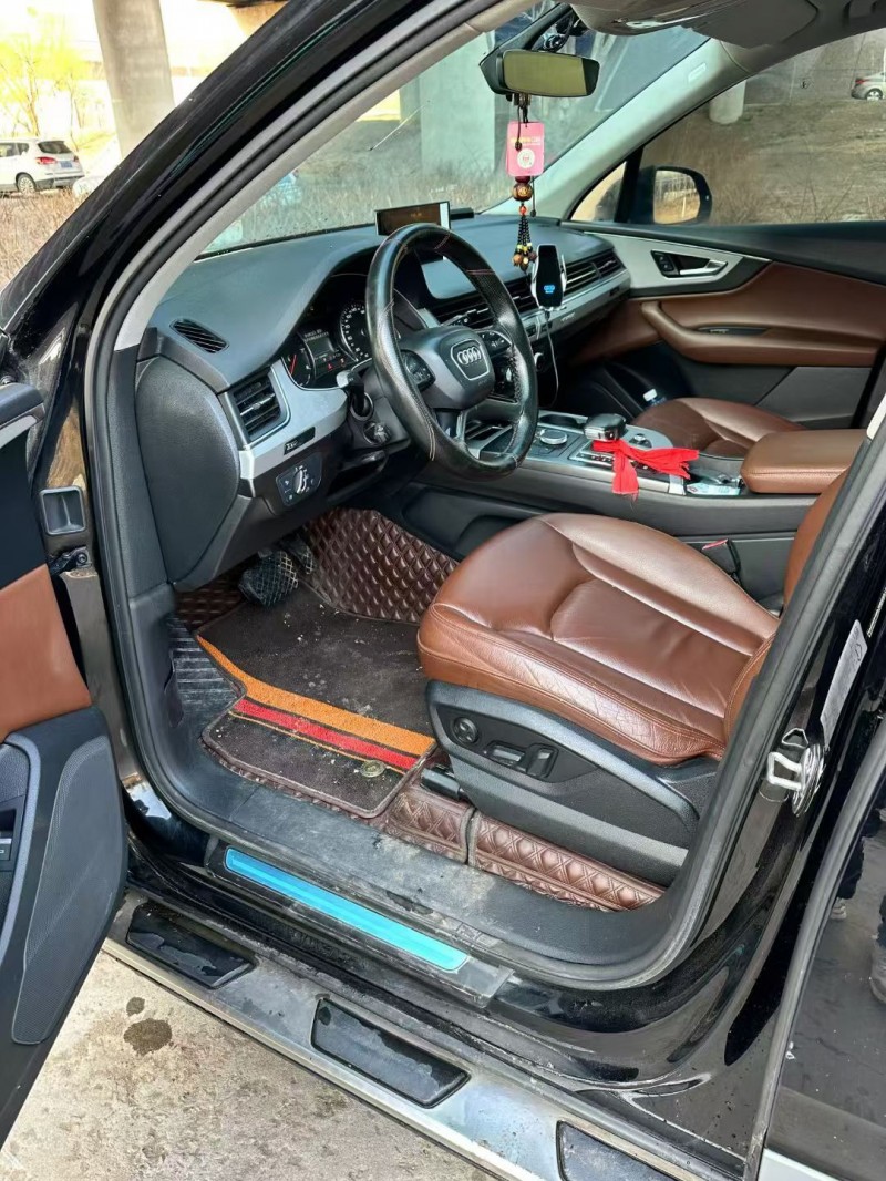 青岛18年奥迪Q74