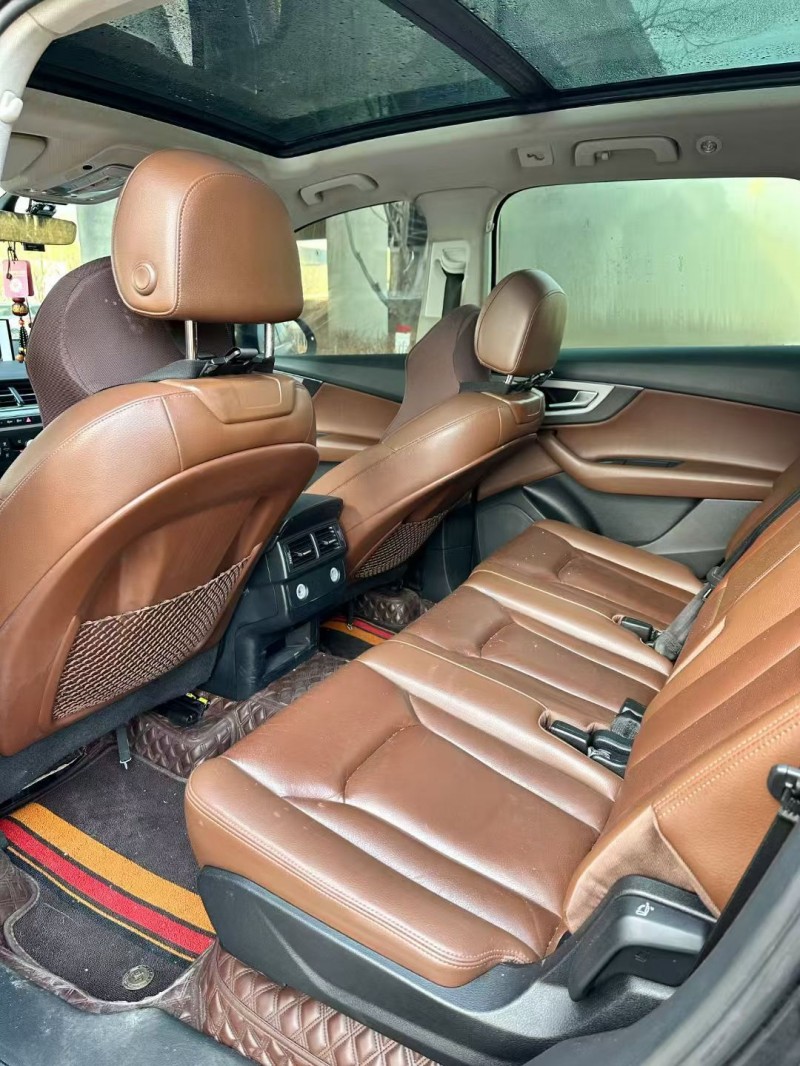 青岛18年奥迪Q75