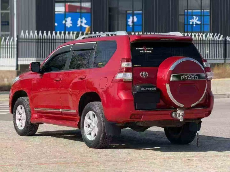 渭南17年丰田普拉多8