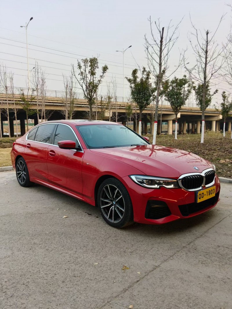 青岛22年宝马3系2