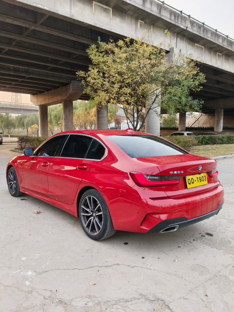青岛22年宝马3系7