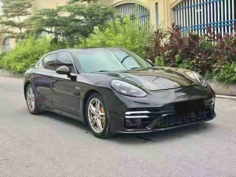 厦门15年保时捷帕拉梅拉2