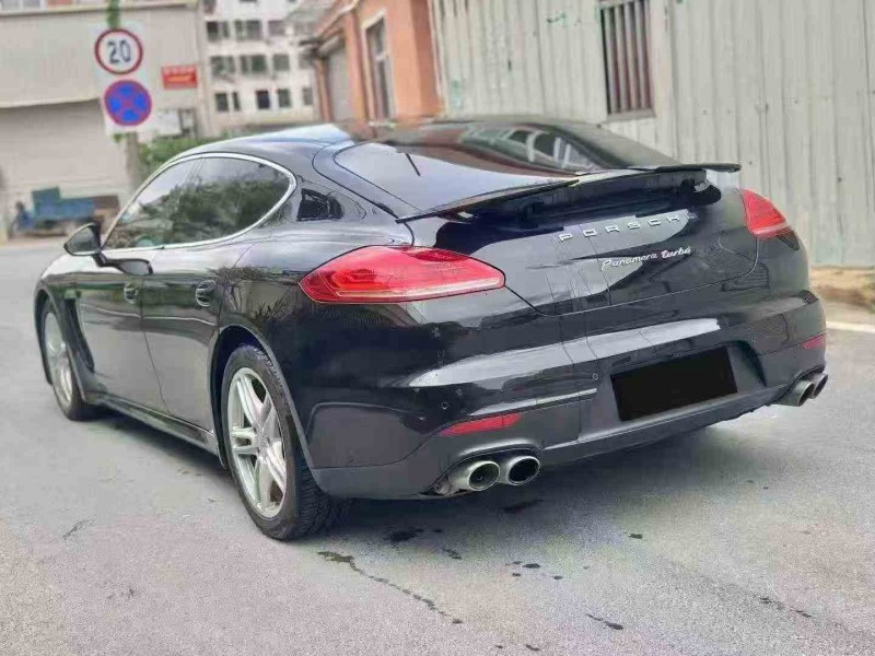厦门15年保时捷帕拉梅拉7