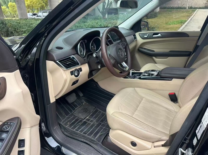青岛16年奔驰GLS4