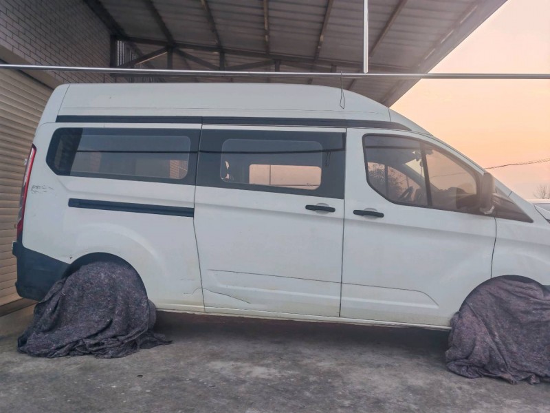 宜昌19年福特全顺5