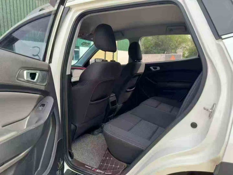 深圳20年奇瑞瑞虎5