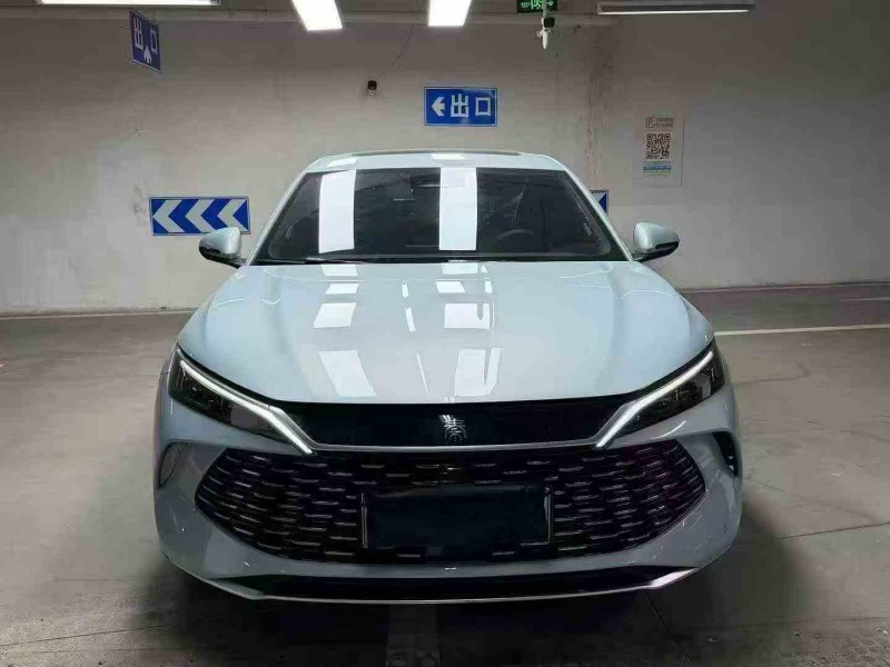 德阳25年比亚迪秦1