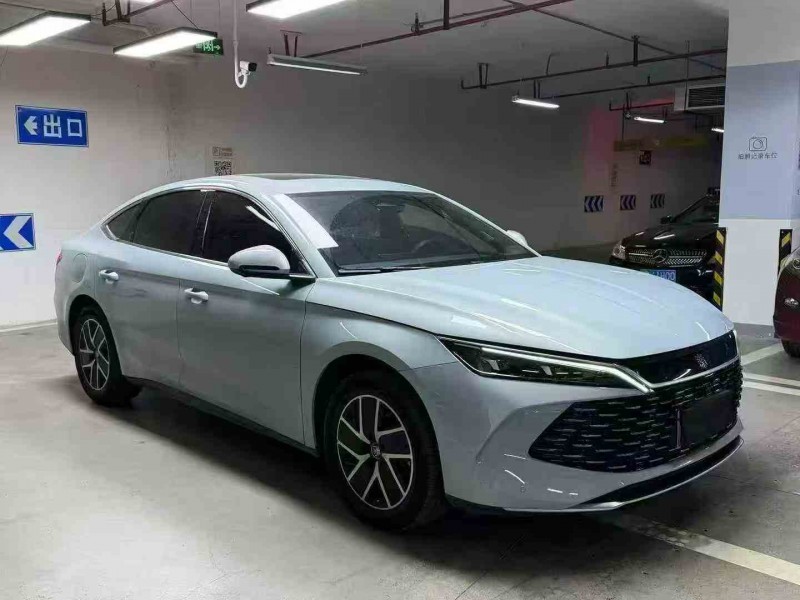 德阳25年比亚迪秦3