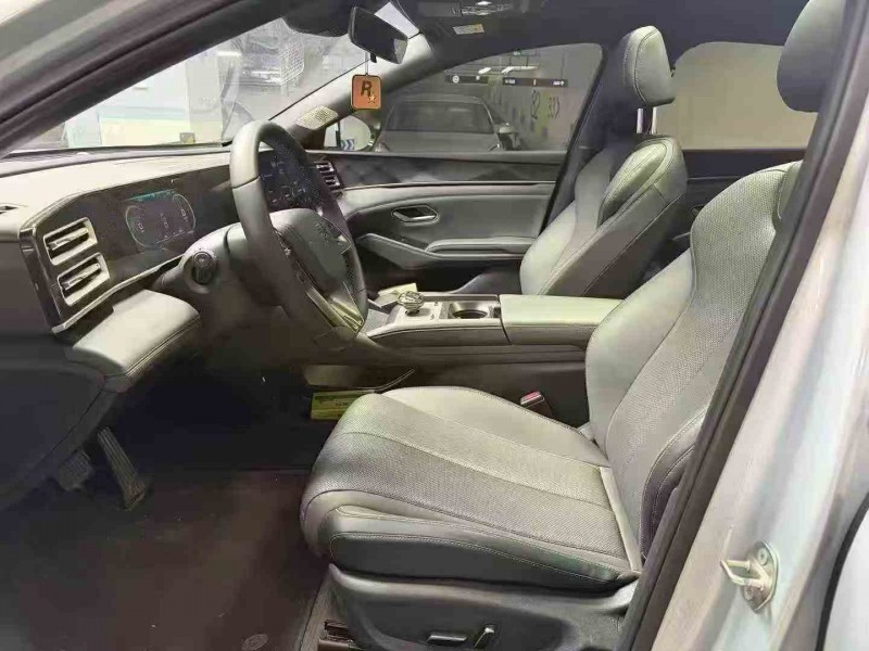 德阳25年比亚迪秦4