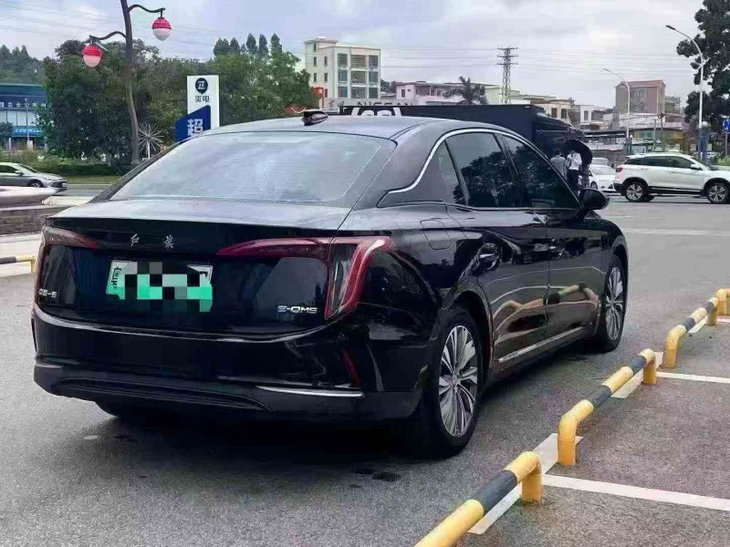 深圳22年红旗E-QM57