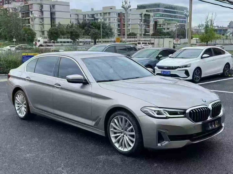 重庆21年宝马5系3