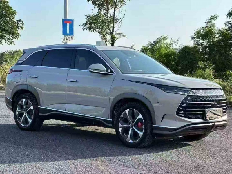 深圳24年比亚迪护卫舰2