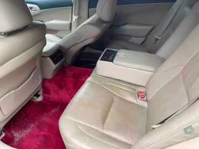 广州13年丰田皇冠7