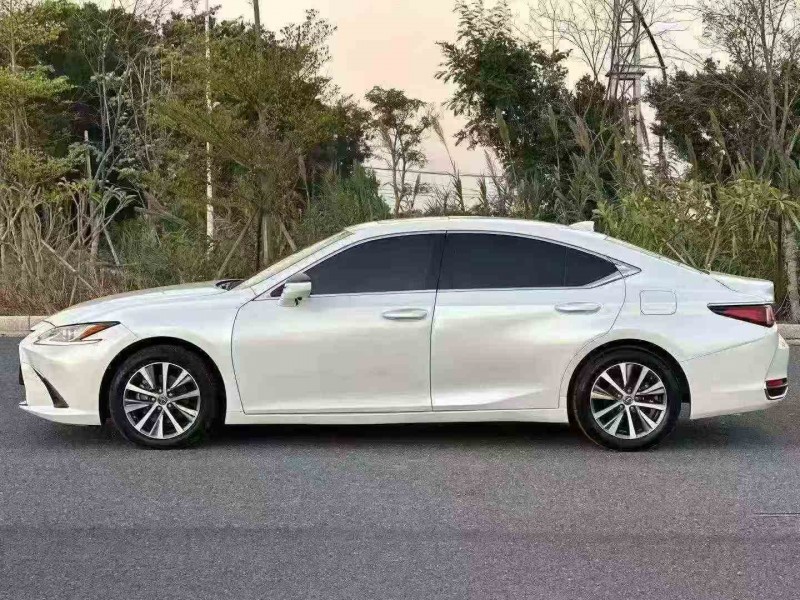 珠海20年雷克萨斯ES3