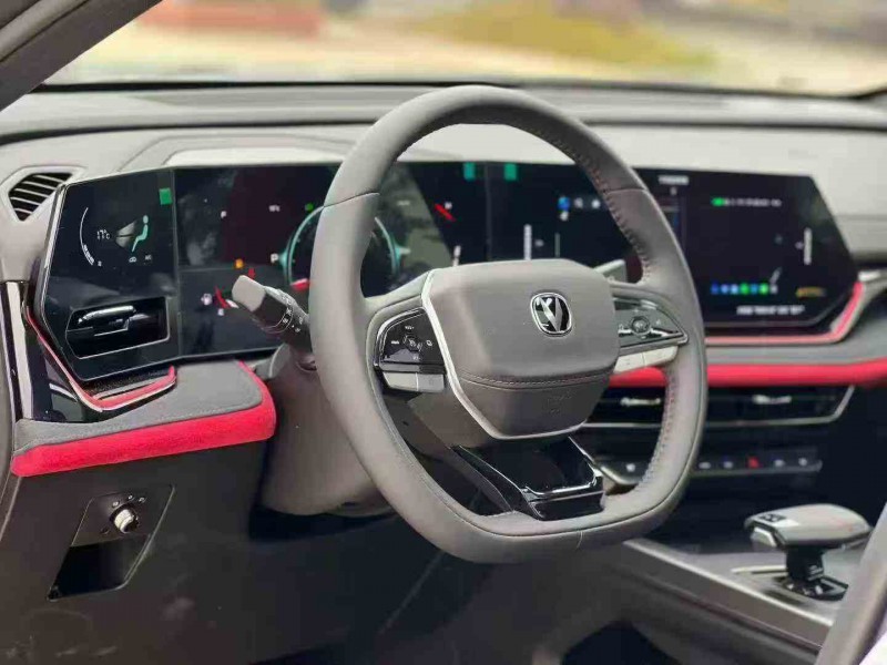 深圳24年长安汽车欧尚7