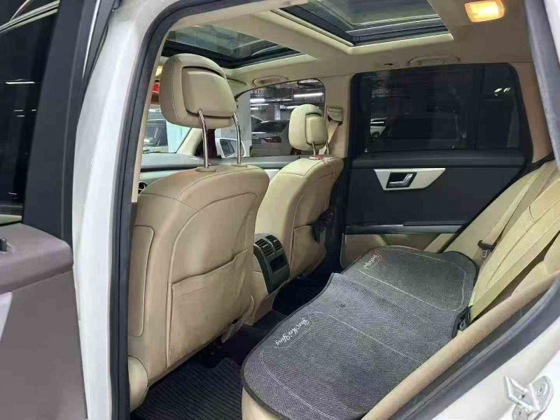 成都15年奔驰GLK6