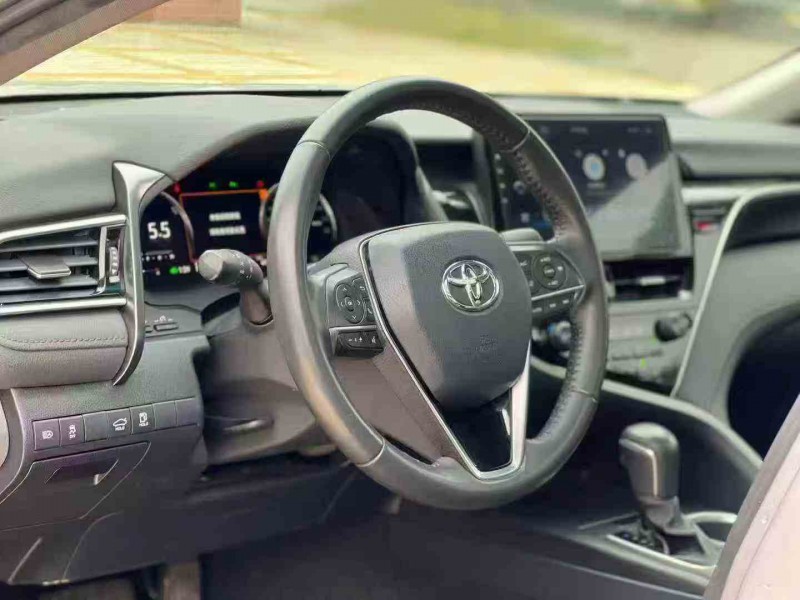 广州23年丰田凯美瑞4