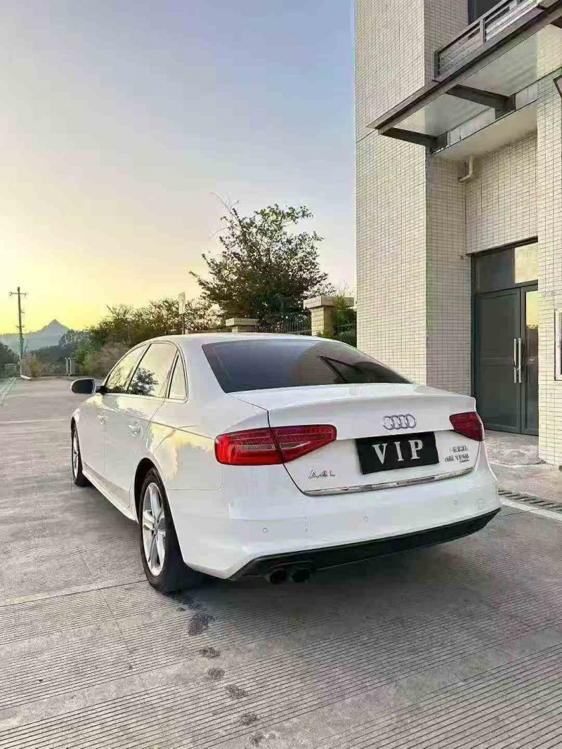 北海15年奥迪A4L8