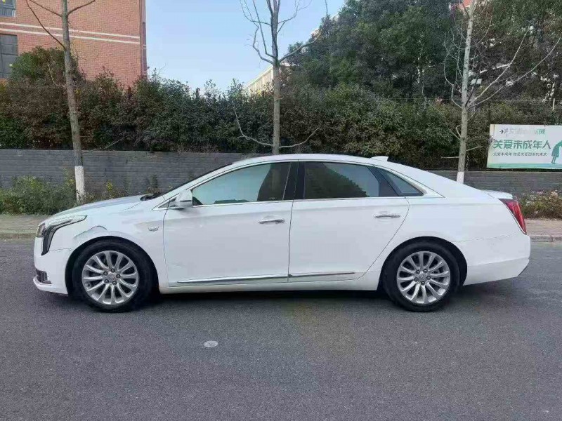 淮南18年凯迪拉克XTS7