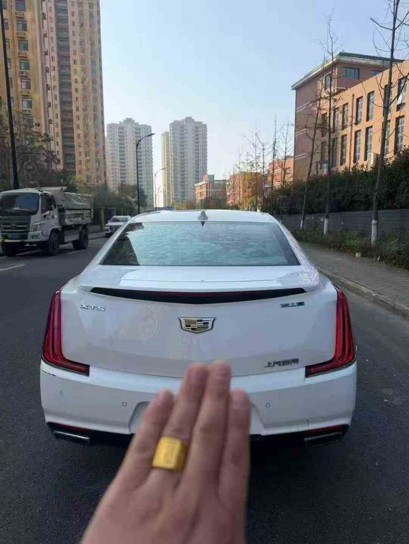 淮南18年凯迪拉克XTS8