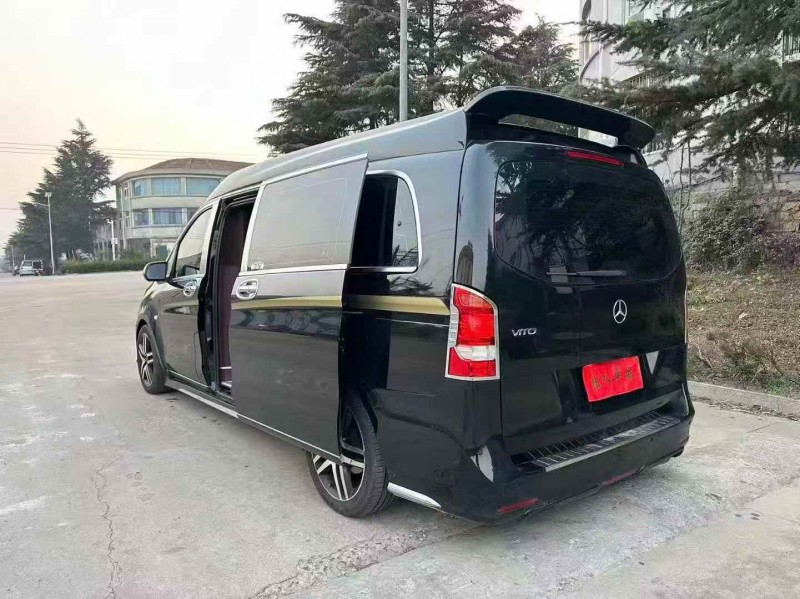 东营20年奔驰威霆4