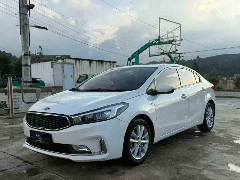 安顺19年起亚K32