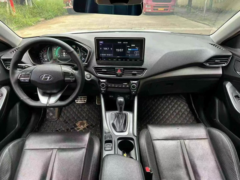 广州20年现代菲斯塔4