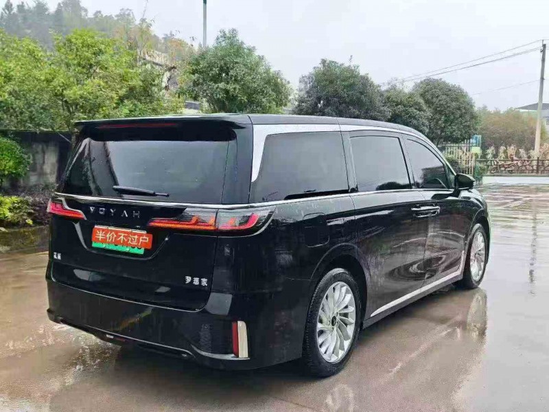 重庆24年岚图汽车梦想家7