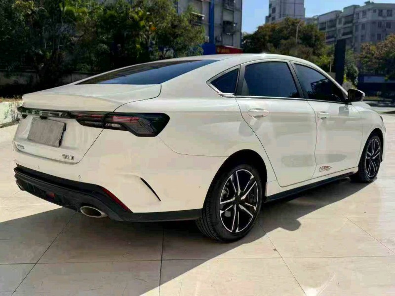 珠海25年吉利缤瑞8