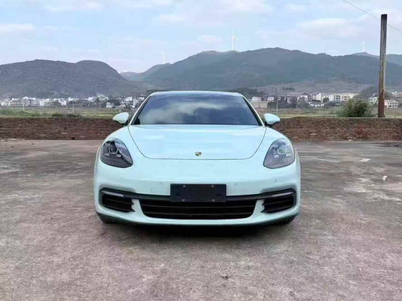 珠海19年保时捷帕拉梅拉1