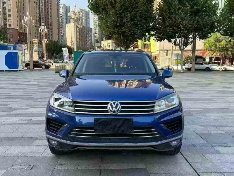 重庆16年大众途锐1