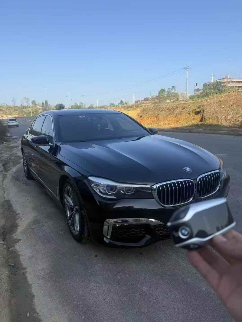 天津18年宝马7系3