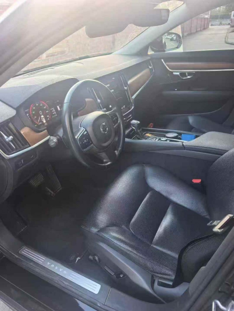 衡阳19年沃尔沃S906