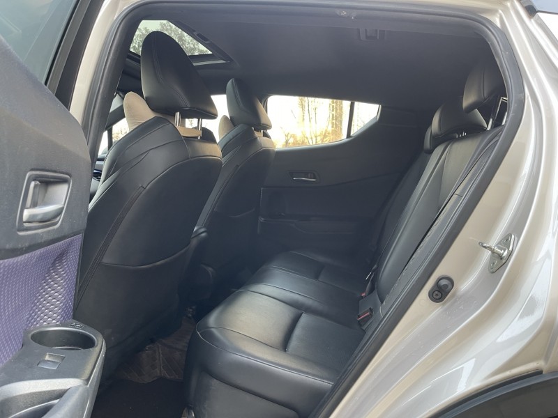 济宁21年丰田CHR5