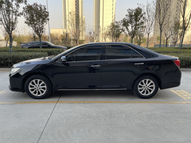 济宁15年丰田凯美瑞7