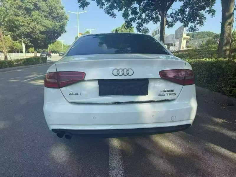 娄底16年奥迪A4L8