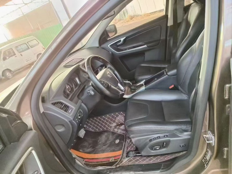 大同17年沃尔沃XC606