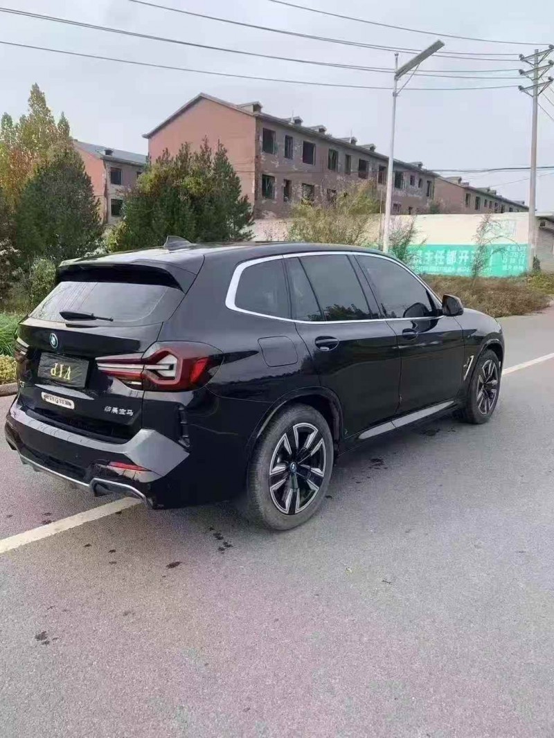 保定24年宝马IX39