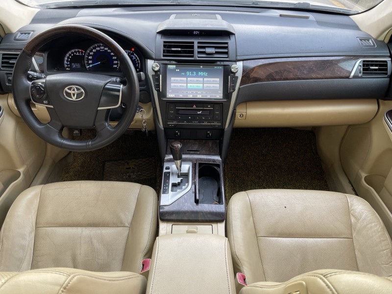 济宁15年丰田凯美瑞6