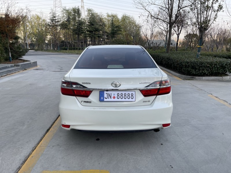 济宁15年丰田凯美瑞9