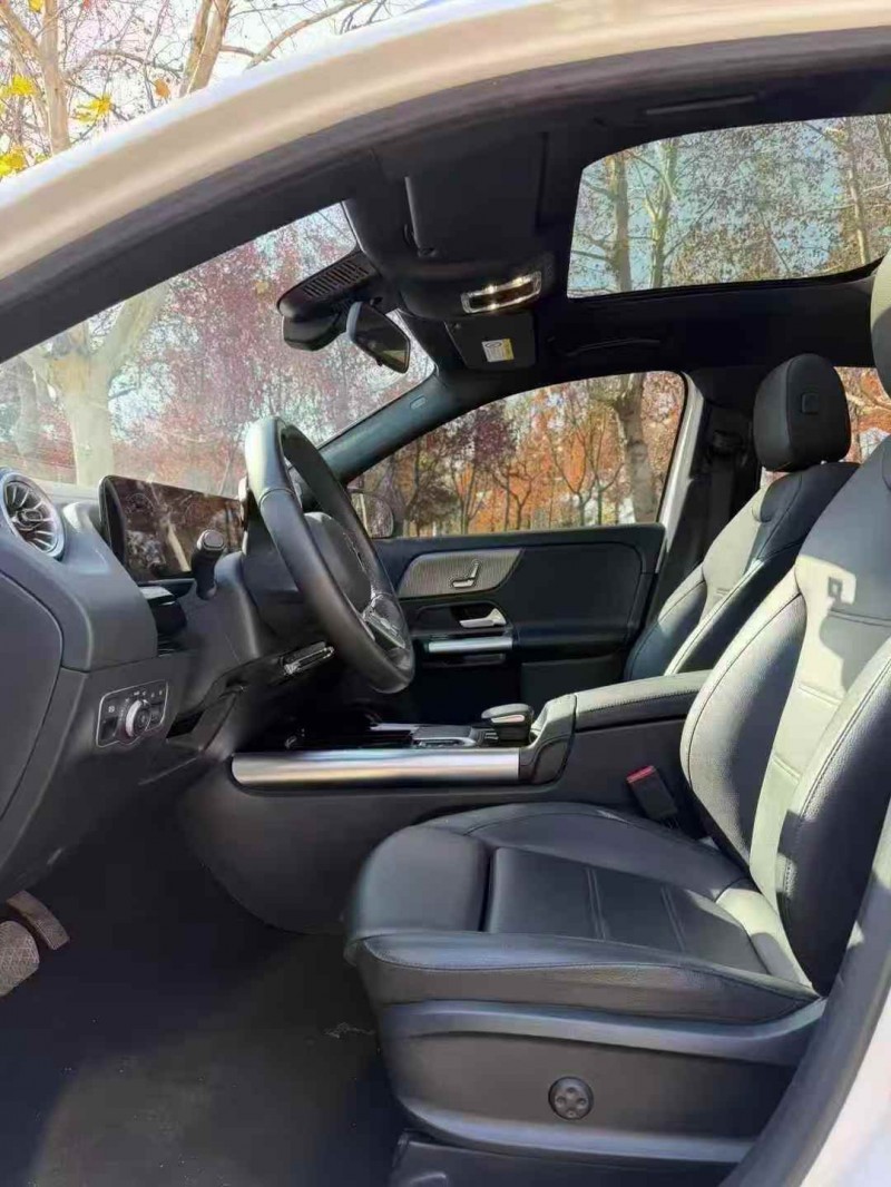 青岛22年奔驰GLA4