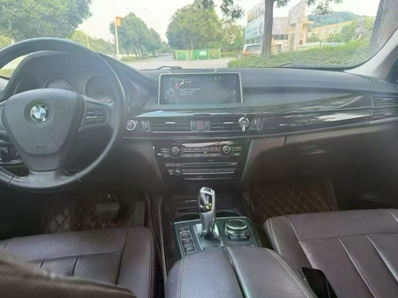 娄底16年宝马X56