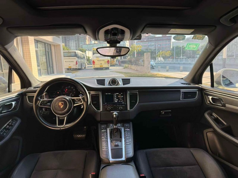 深圳16年保时捷Macan5