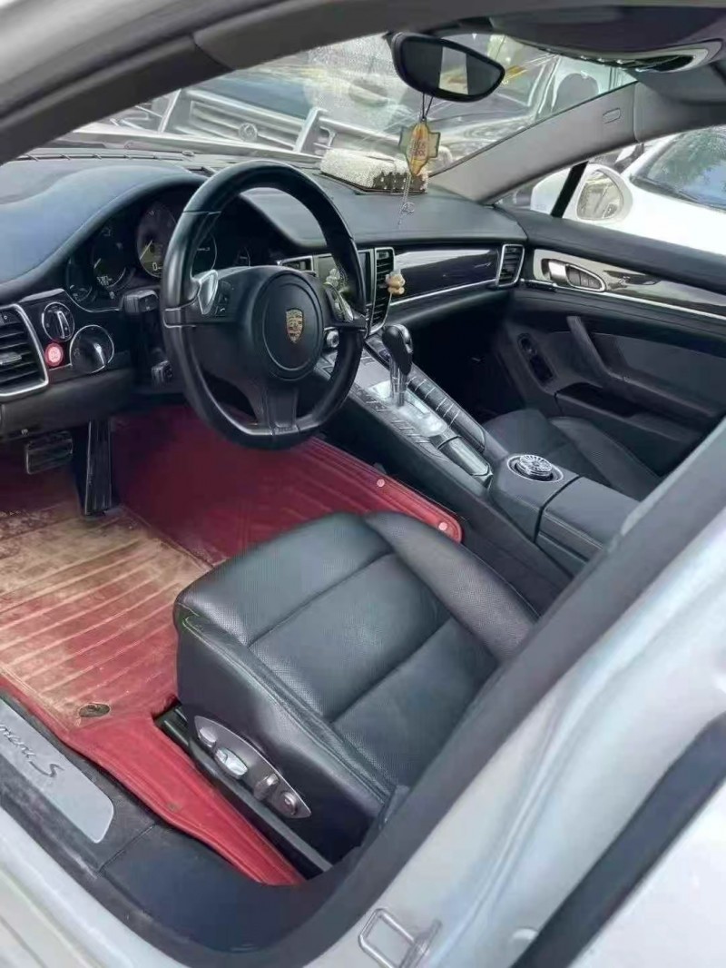 深圳15年保时捷帕拉梅拉6