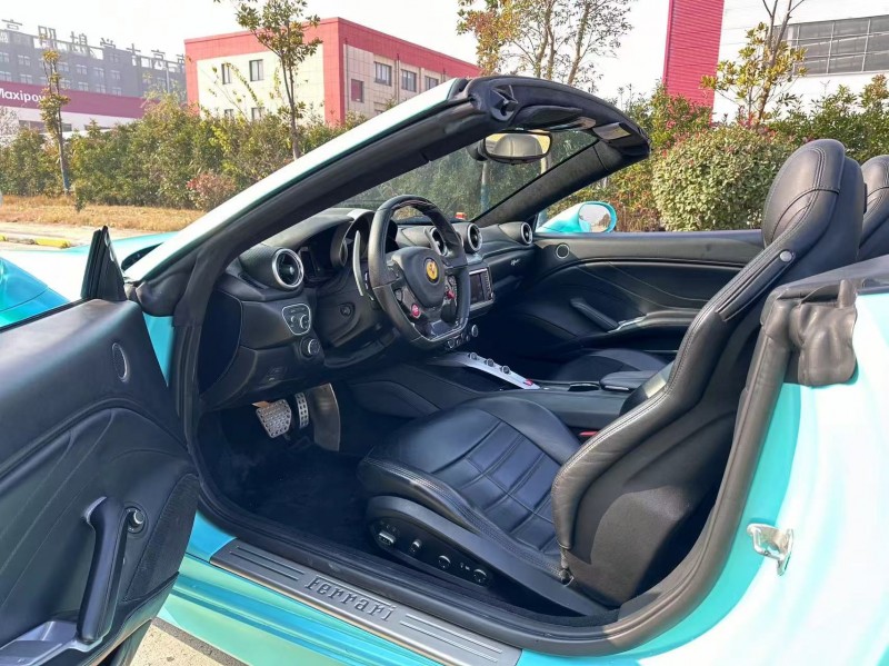 盐城15年法拉利California T6