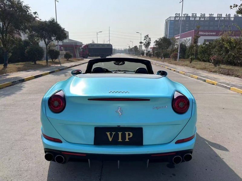 盐城15年法拉利California T9