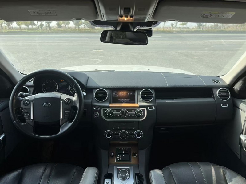 盐城17年路虎发现7