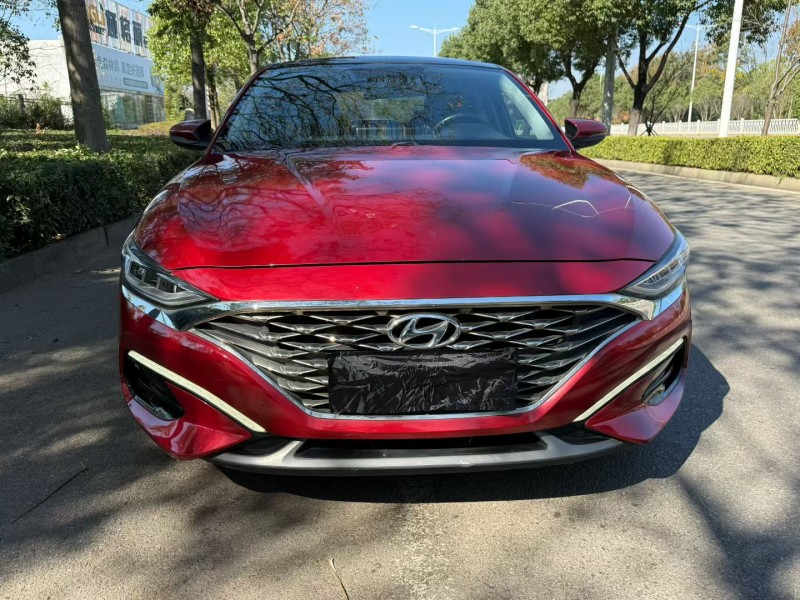 娄底20年现代菲斯塔1