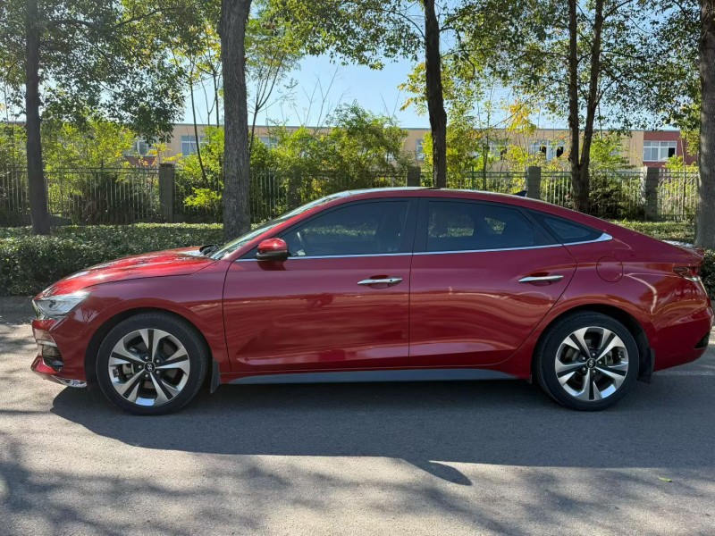 娄底20年现代菲斯塔7