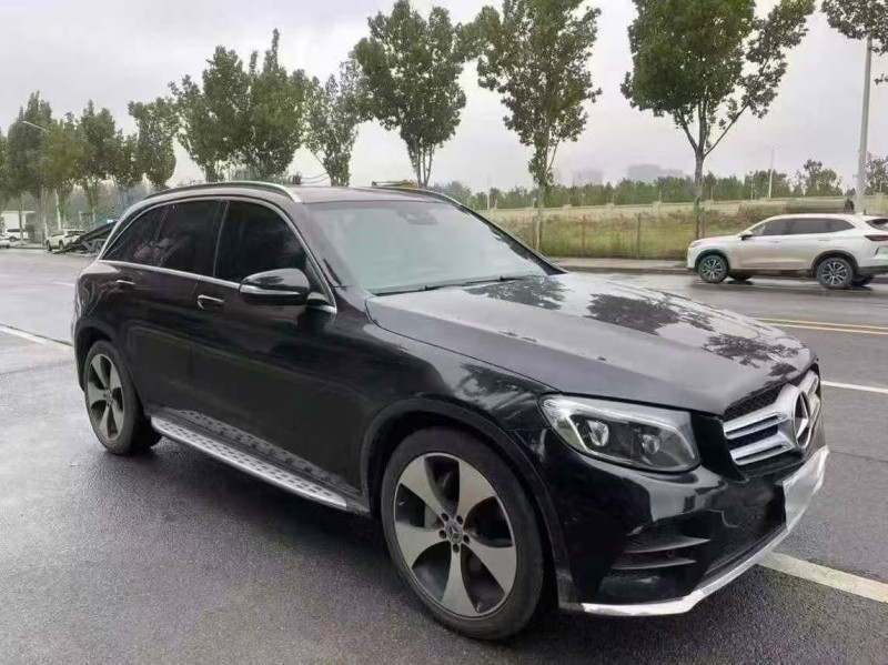 郑州18年奔驰GLC2